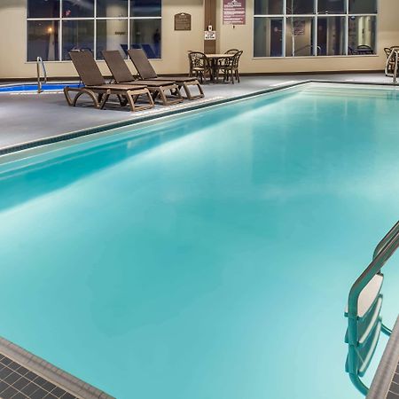 Microtel Inn & Suites By Wyndham - Тіммінс Екстер'єр фото