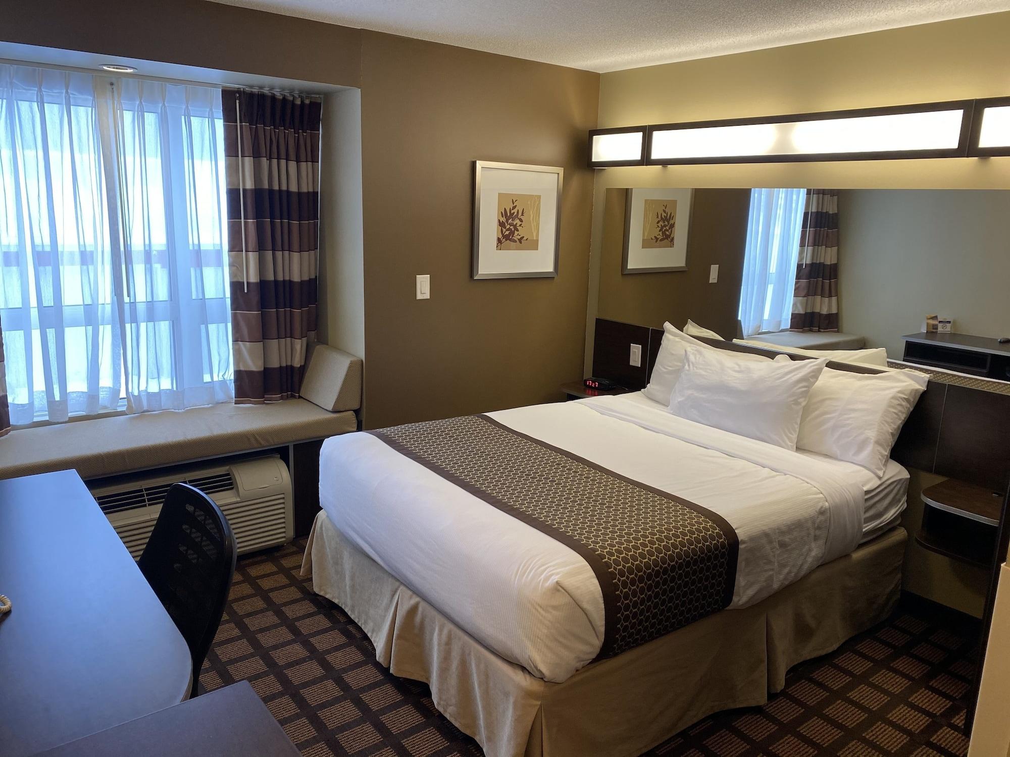 Microtel Inn & Suites By Wyndham - Тіммінс Екстер'єр фото